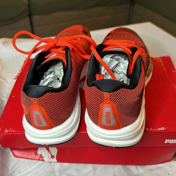 Men’s Puma Running Sneakers - Picture 5 of 6